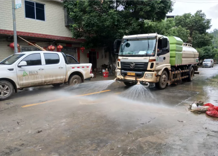 北控城服华南区域南雄项目开展“517”洪涝灾后环境卫生整治行动